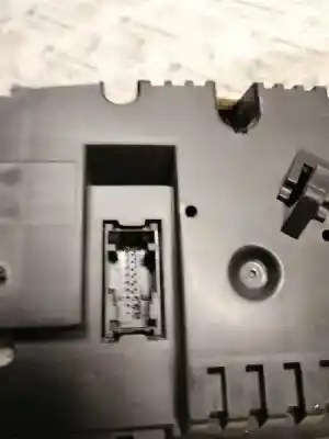 Peça sobressalente para automóvel em segunda mão quadrante por bmw serie 1 berlina (e81/e87) 120d referências oem iam 102495576  914147701