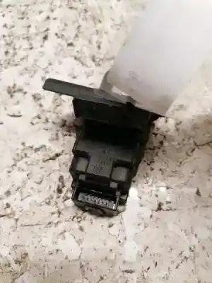 Second-hand car spare part ignition switch for bmw serie 1 berlina (e81/e87) 120d oem iam references 695471710 14 pins 10862510