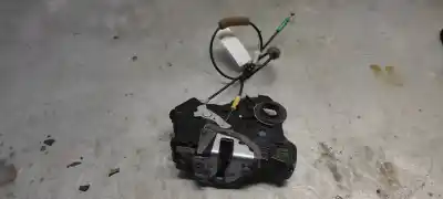 Second-hand car spare part front right door lock for toyota corolla (e15) high oem iam references 7030205