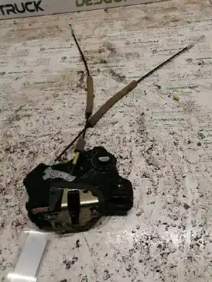 Second-hand car spare part front right door lock for toyota corolla (e12) 1.6 16v oem iam references 