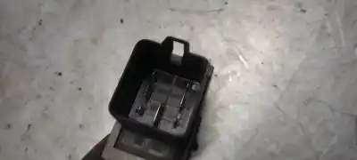 Second-hand car spare part glow plug for renault clio iii authentique oem iam references   