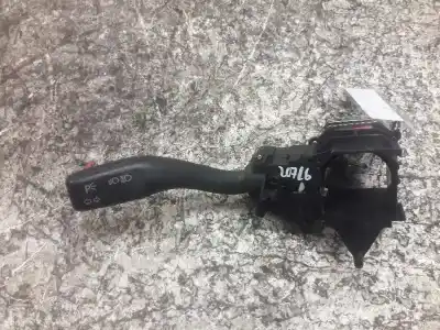 Peça sobressalente para automóvel em segunda mão comutador de piscas  por audi a4 berlina (8e) 1.9 tdi (96kw) referências oem iam 8e0953513a