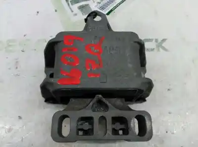 Автозапчастина б/у ОПОРА ДВИГУНА ЛІВА для AUDI A3 (8L)  Посилання на OEM IAM 1J0199555  