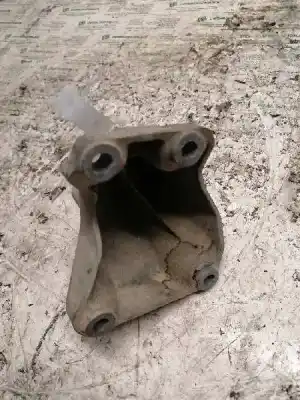 Second-hand car spare part right engine support for bmw serie 1 berlina (e81/e87) 120d oem iam references 2211678191601  