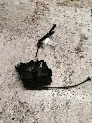 Peça sobressalente para automóvel em segunda mão fechadura da porta dianteira direita por ford focus berlina (cap) ambiente (d) referências oem iam 3m5ar21812aj