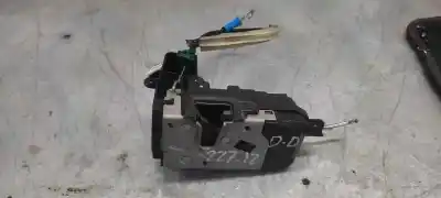 Peça sobressalente para automóvel em segunda mão fechadura da porta dianteira direita por opel zafira b cosmo referências oem iam 13210749