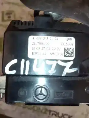 Second-hand car spare part gear lever knob for mercedes actros bm 963.xxx 2-achser 18xx 4x2 sattelzugmaschine l bigspace oem iam references a0095452124  211790000