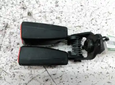 Pezzo di ricambio per auto di seconda mano gancio cintura posteriore centrale per ford focus berlina (cap) ambiente (d) riferimenti oem iam a613k21aa