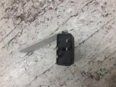 Second-hand car spare part headlights switch for opel agila básico oem iam references 90346276 90387093 4 pins