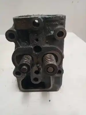 Pièce détachée automobile d'occasion CULASSE DU MOTEUR pour SCANIA SERIE 4 BUS  Références OEM IAM 1521826  1434915