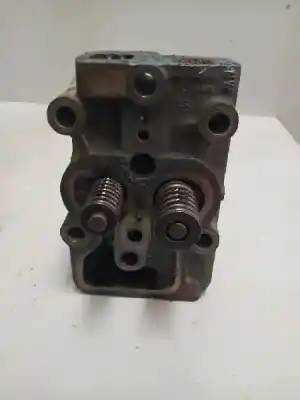 Pièce détachée automobile d'occasion CULASSE DU MOTEUR pour SCANIA SERIE 4 BUS  Références OEM IAM 1521826  1434915