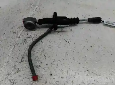 Pièce détachée automobile d'occasion POMPE D'EMBRAYAGE pour OPEL ZAFIRA A  Références OEM IAM 90581565  