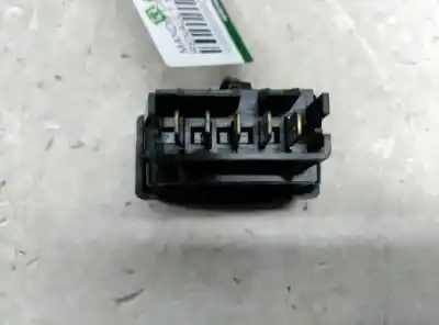 Second-hand car spare part door lock switch for renault 19 (b/c/l53) 1.4 oem iam references   