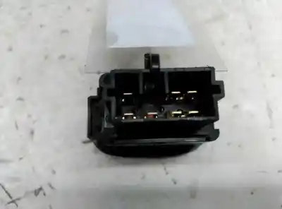 Second-hand car spare part right front power window switch for citroen c3 1.4 oem iam references 96605364xt  