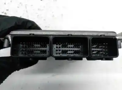 Second-hand car spare part ecu engine control for renault scenic (ja..) 1.9 dci authentique oem iam references 0281010483  8200039569