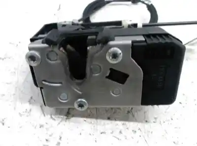 Second-hand car spare part front right door lock for opel corsa c blue line oem iam references 133107  