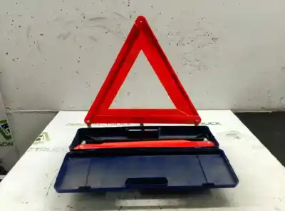 Peça sobressalente para automóvel em segunda mão triângulo de sinalização de emergência por renault trafic combi (ab 4.01) passenger authentique combi corto referências oem iam 