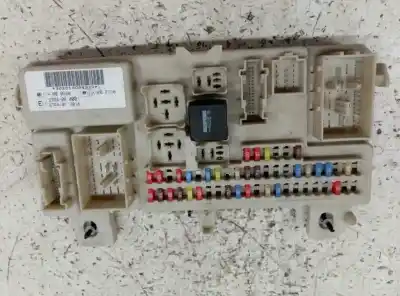 Peça sobressalente para automóvel em segunda mão caixa de fusíveis e relés por ford focus berlina (cap) ambiente (d) referências oem iam 4m5t14a073ae
