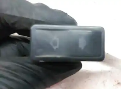 Pezzo di ricambio per auto di seconda mano interruttore alzacristalli anteriore destro per citroen zx 1.9 d tentation riferimenti oem iam 