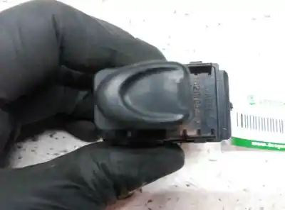 Second-hand car spare part RIGHT FRONT POWER WINDOW SWITCH for DAEWOO MATIZ  OEM IAM references 821W04270  