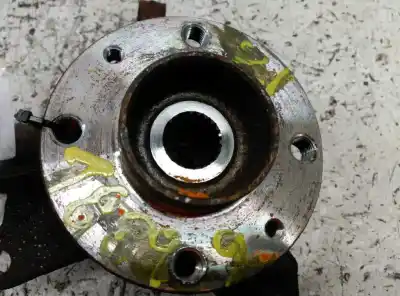 Second-hand car spare part front left knuckle for renault megane i scenic (ja0) 1.9 d alize oem iam references   