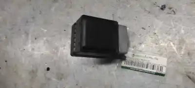 Second-hand car spare part electronic module for renault megane iii berlina 5 p dynamique oem iam references 8200604932