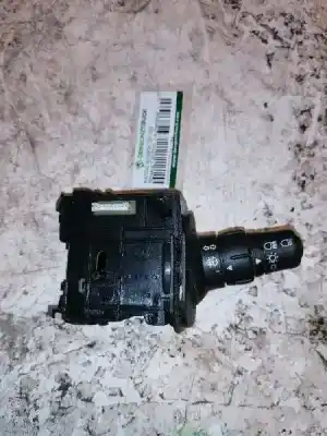 Peça sobressalente para automóvel em segunda mão comutador de piscas  por renault scenic ii confort authentique referências oem iam 