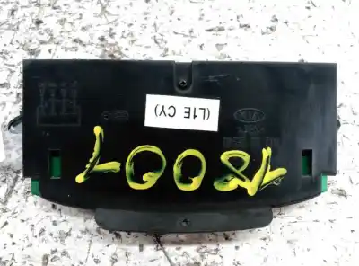 Second-hand car spare part clock for kia carnival ii 2.9 cdri ex oem iam references   