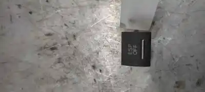 Peça sobressalente para automóvel em segunda mão botão esp por audi a3 (8p) 2.0 tdi referências oem iam 8p0927134b