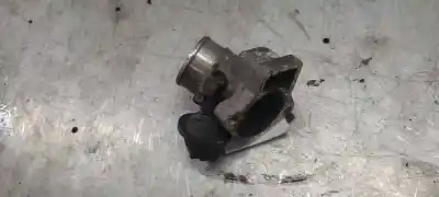 Автозапчасти б/у бабочка коробка за audi a4 b5 avant (8d5) 2.5 tdi ссылки oem iam 8d0145950b  