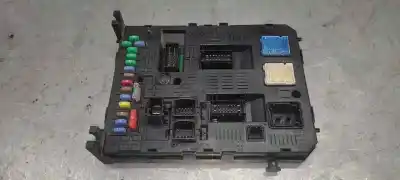 Peça sobressalente para automóvel em segunda mão CAIXA DE FUSÍVEIS E RELÉS por PEUGEOT PARTNER KASTEN  Referências OEM IAM 281197595  