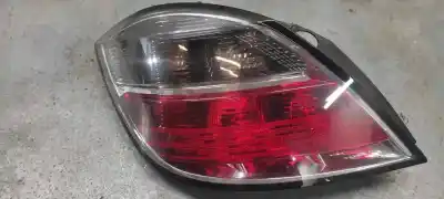 Peça sobressalente para automóvel em segunda mão farolim traseiro esquerdo por opel astra h berlina cosmo referências oem iam 