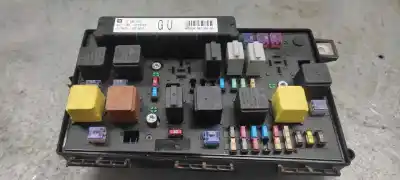 Peça sobressalente para automóvel em segunda mão caixa de fusíveis e relés por opel astra h berlina cosmo referências oem iam 13206748