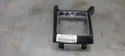 Peça sobressalente para automóvel em segunda mão forra da alavanca de velocidades por opel astra h berlina cosmo referências oem iam 13116961