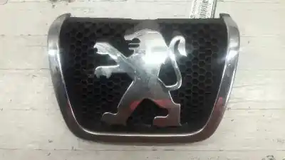 Автозапчасти б/у эмблема за peugeot partner (s2) totem ссылки oem iam 9644759077  