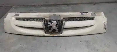 Pezzo di ricambio per auto di seconda mano griglia anteriore per peugeot partner (s2) combi plus riferimenti oem iam 