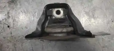 Second-hand car spare part engine support for renault scenic ii confort authentique oem iam references 8200592642  
