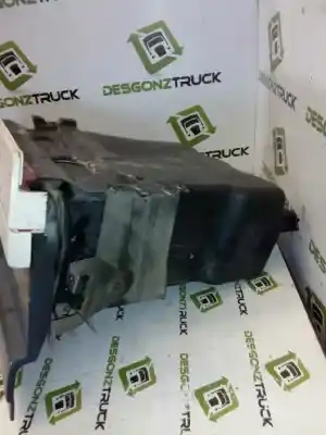 Pezzo di ricambio per auto di seconda mano modanatura posteriore per iveco stralis (ad/at) fsa at t / fp - lt 4x2 larga distancia riferimenti oem iam 504008525  504006982