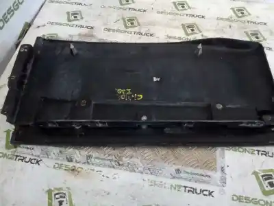 Pezzo di ricambio per auto di seconda mano modanatura posteriore per iveco stralis (as) fg /fp  4x2 gran espacio riferimenti oem iam 504022499   Pezzo di ricambio per auto di seconda mano modanatura posteriore per iveco stralis (as) fg /fp  4x2 gran espacio riferimenti oem iam 504022499