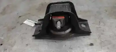 Second-hand car spare part right engine support for renault clio iii dynamique oem iam references 8200281186  