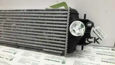 Peça sobressalente para automóvel em segunda mão intercooler por opel vivaro combi 2.7t corto referências oem iam 7700312903  