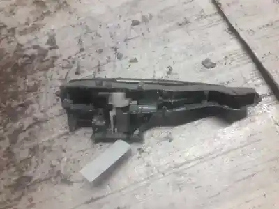 Peça sobressalente para automóvel em segunda mão puxador exterior traseiro direito por peugeot 207 confort referências oem iam 9680656580  