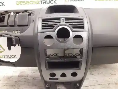 Pezzo di ricambio per auto di seconda mano pannello per renault megane ii berlina 5p authentique riferimenti oem iam   