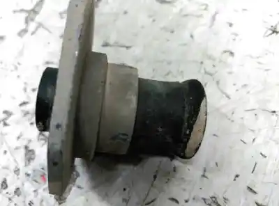 Second-hand car spare part engine support for renault scenic ii authentique oem iam references 8200197452  