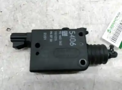 Peça sobressalente para automóvel em segunda mão motor de fechadura central mala por opel zafira a blue line referências oem iam 90460062