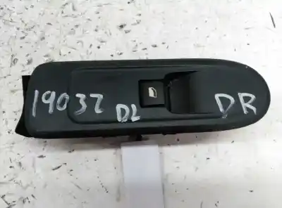 Peça sobressalente para automóvel em segunda mão botão / interruptor elevador vidro dianteiro direito por citroen c5 berlina 1.6 hdi fap referências oem iam 96565184xt