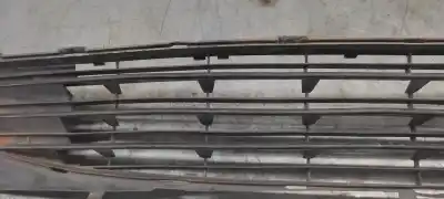 Автозапчастина б/у центральна решіта бампера для peugeot 307 break / sw (s1) break xs посилання на oem iam   