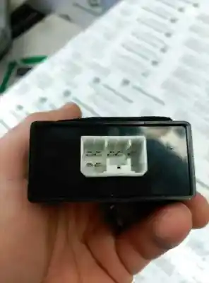 Peça sobressalente para automóvel em segunda mão módulo eletrônico por kia carnival ii 2.9 cdri ex referências oem iam 0k53b667f0a