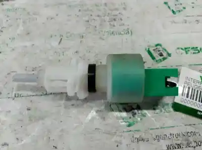 Peça sobressalente para automóvel em segunda mão trocar por peugeot bipper básico referências oem iam 