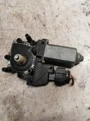 Pièce détachée automobile d'occasion MOTEUR LÈVE VITRE AVANT GAUCHE pour AUDI A3 (8L)  Références OEM IAM 119024113  